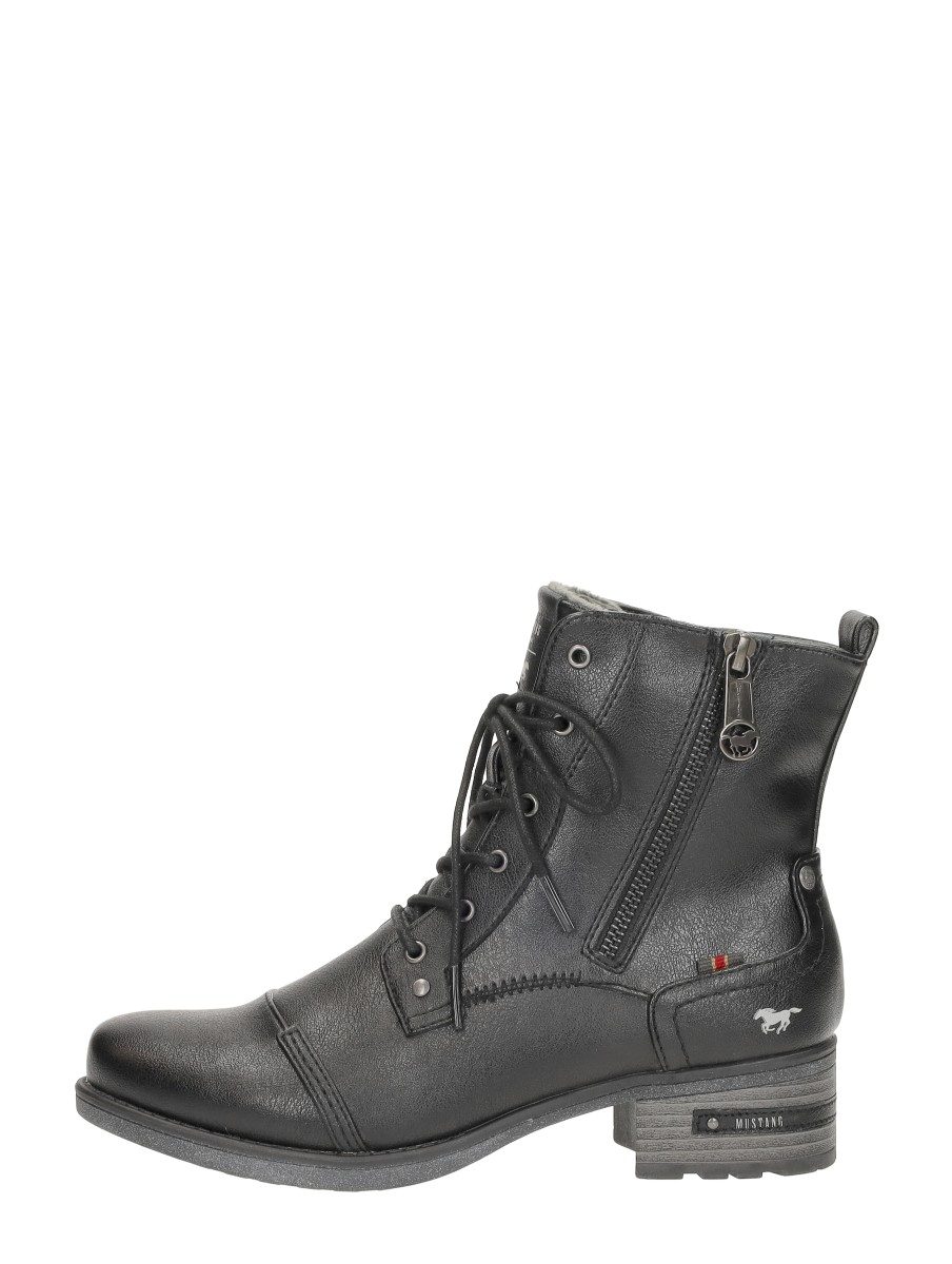 Mustang - Veterschoenen Hoog – zwart