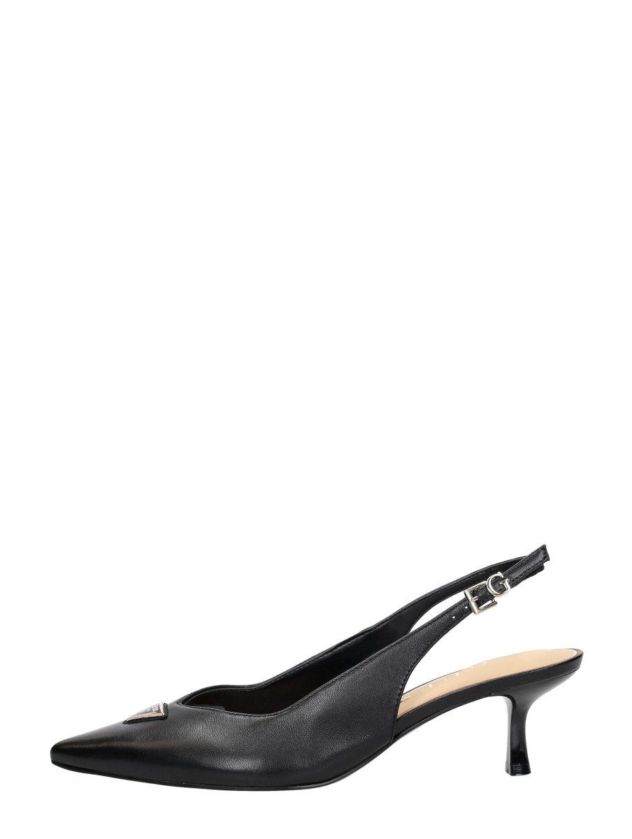 Guess - Yannicke 2