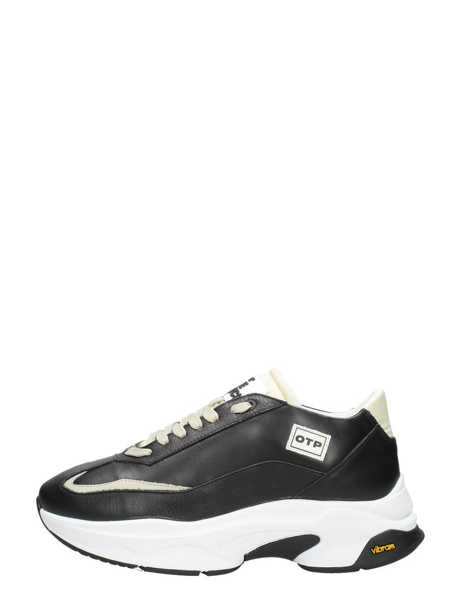 Off The Pitch - Runner Cr-3.0 – zwart
