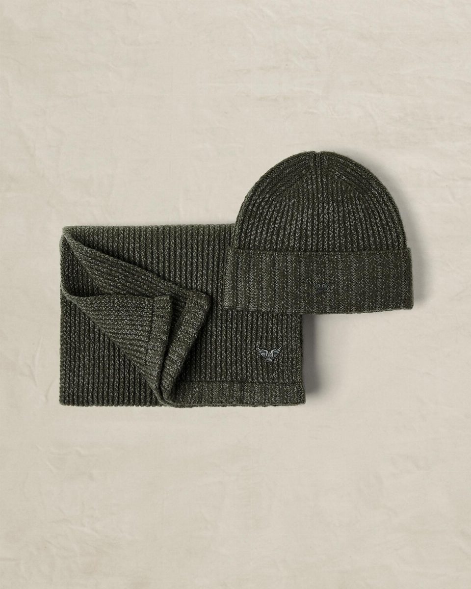 Beanie en sjaal – beluga