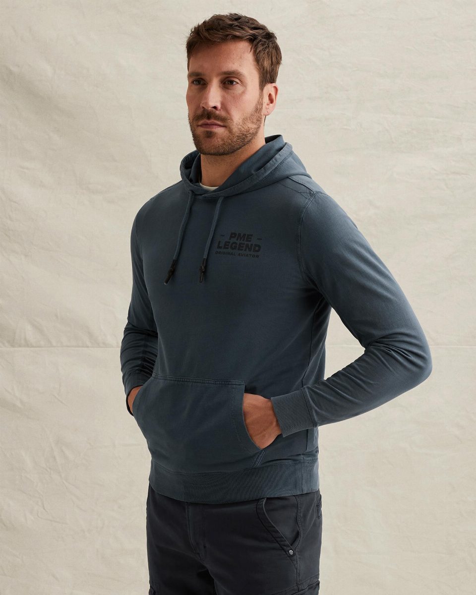Hoodie met garment-dye wassing en artwork – sargasso sea