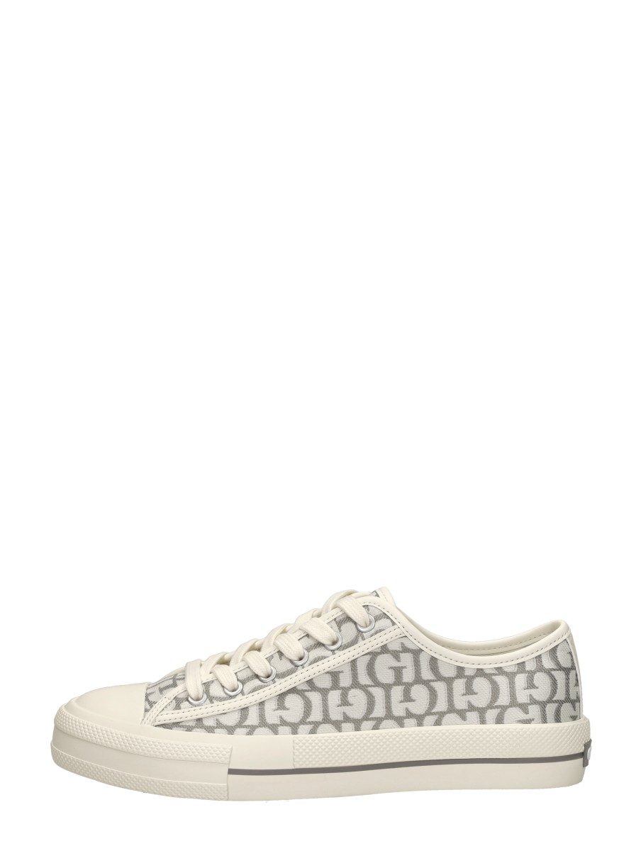 Guess - Carey