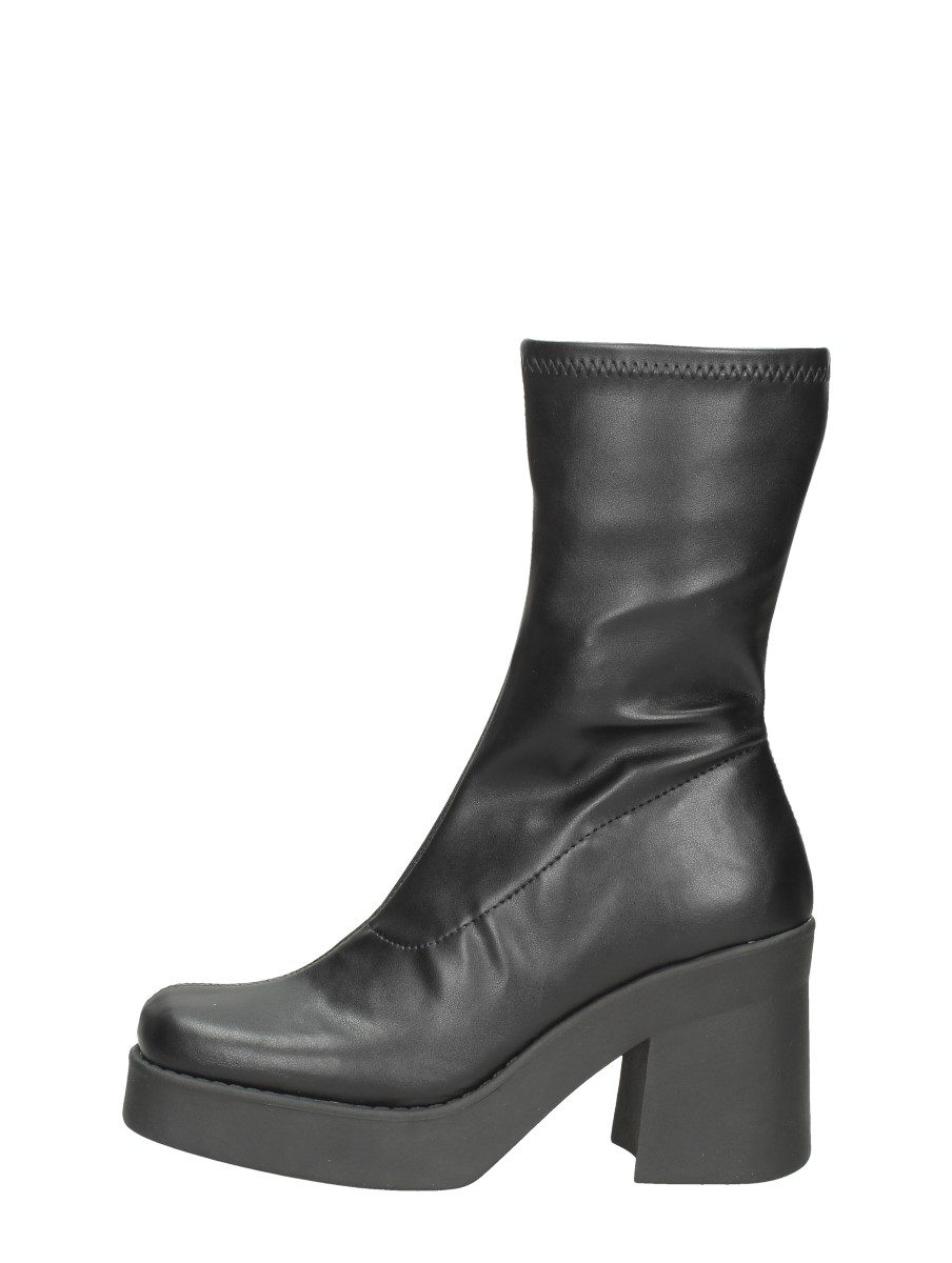 Steve Madden - Overcast