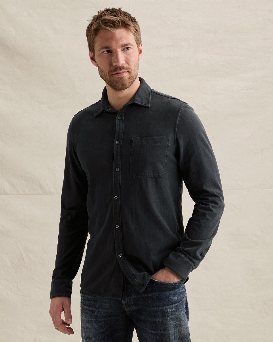Overhemd met garment-dye wassing en borstzak – salute