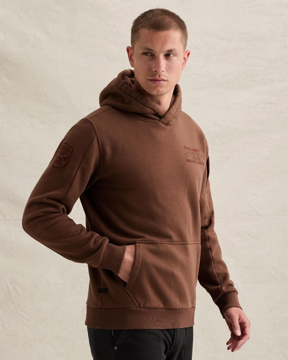 Hoodie met print op de borst en kangoeroezak – cappuccino