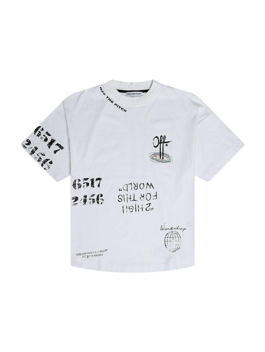 Off The Pitch - Chalk Oversized Tee Unisex – wit