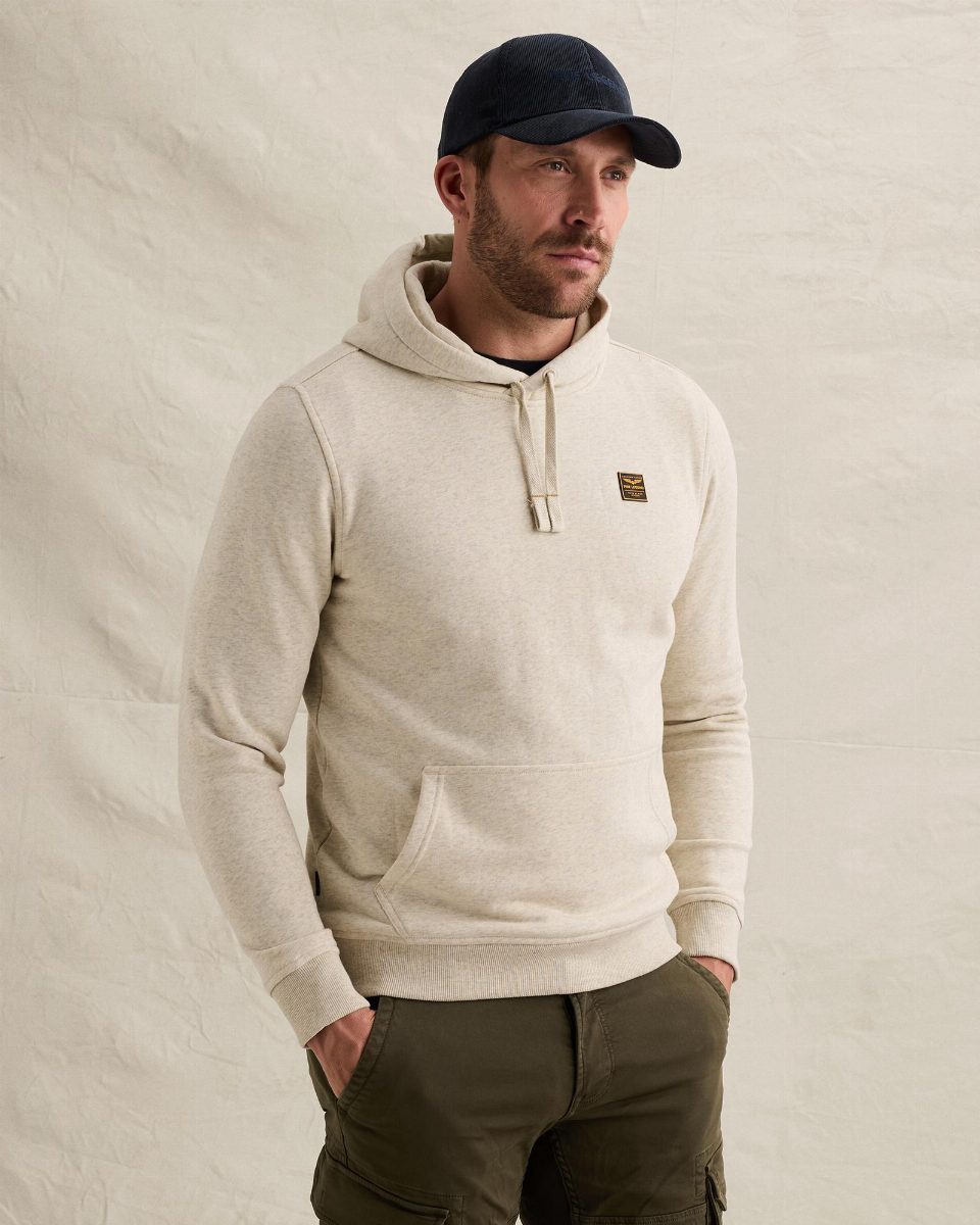 Hoodie met rubberen badge en kangoeroezak – bone white melee